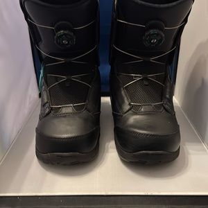 Ryker Black Snowboard Boots with Dial Closure size 13